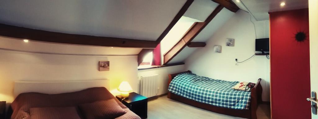 Datcha Bourguignonne, Chambres & Gite Maconge Oda fotoğraf