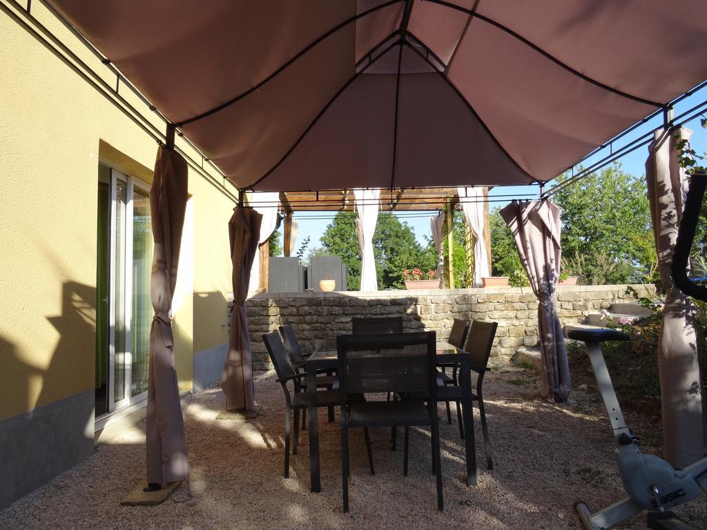Datcha Bourguignonne, Chambres & Gite Maconge Dış mekan fotoğraf
