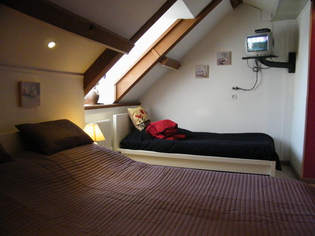 Datcha Bourguignonne, Chambres & Gite Maconge Oda fotoğraf